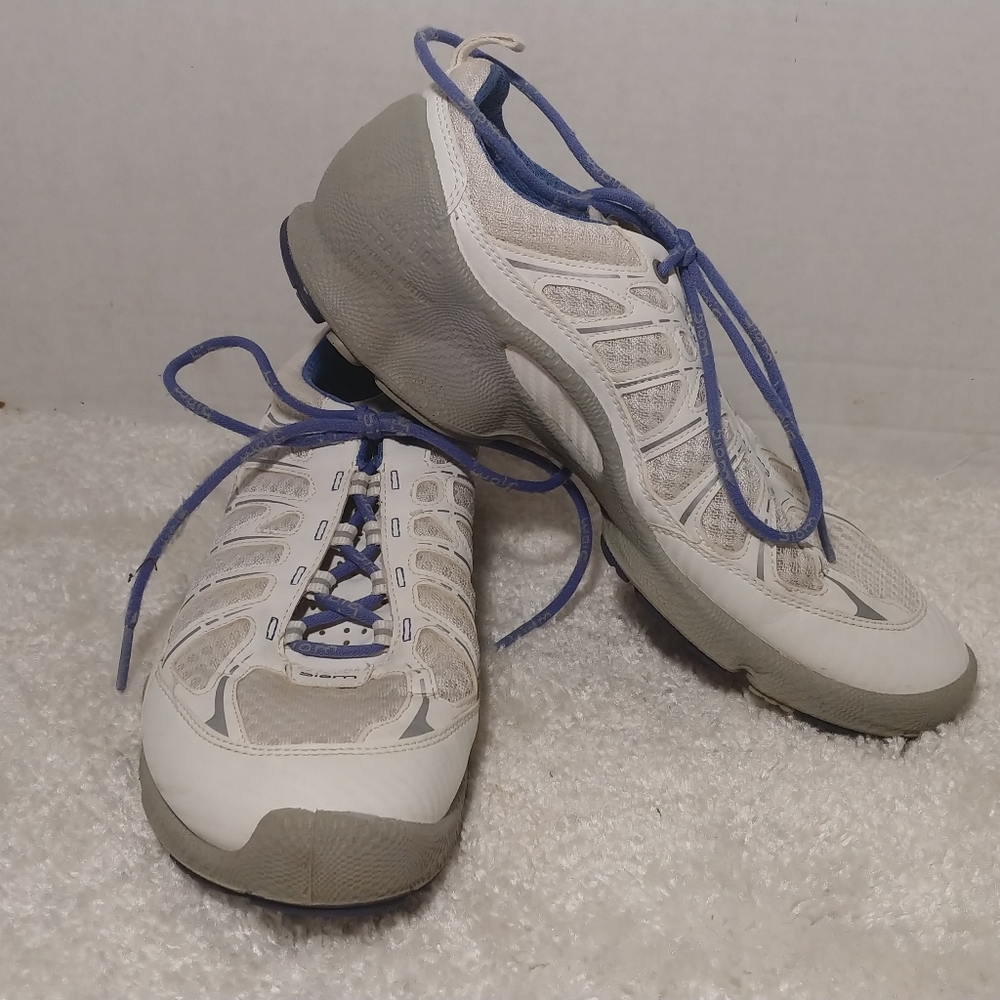 - ECCO Boom Performance Shoes